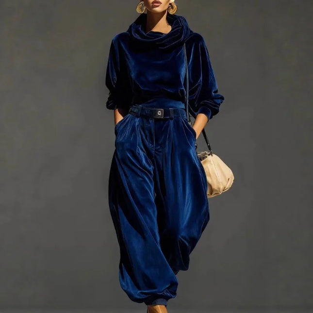 Women's Two-Piece Soft Velvet Hoodie and Jogger Sweatpant Set