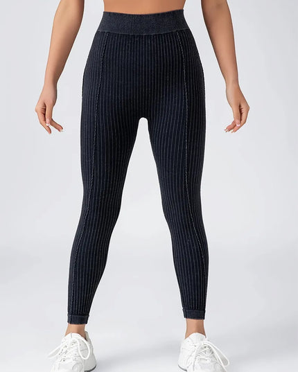 Women's Seamless High-Waist Yoga Pants with Hip-Lifting Design