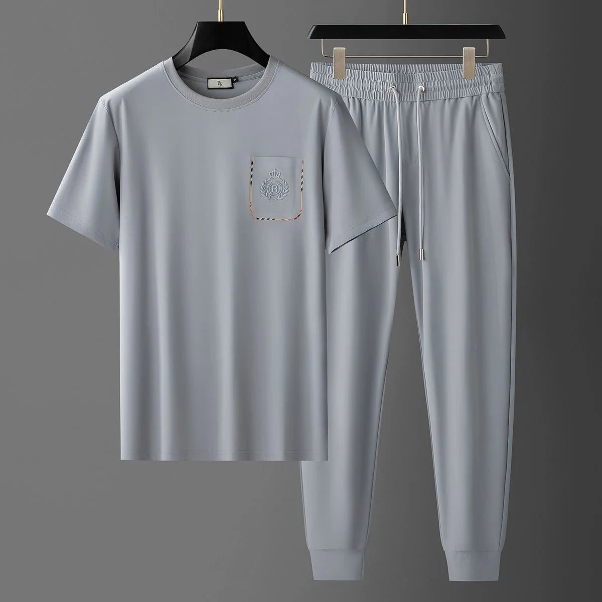 Men's 2-Piece T-Shirt and Drawstring Sweatpants Set