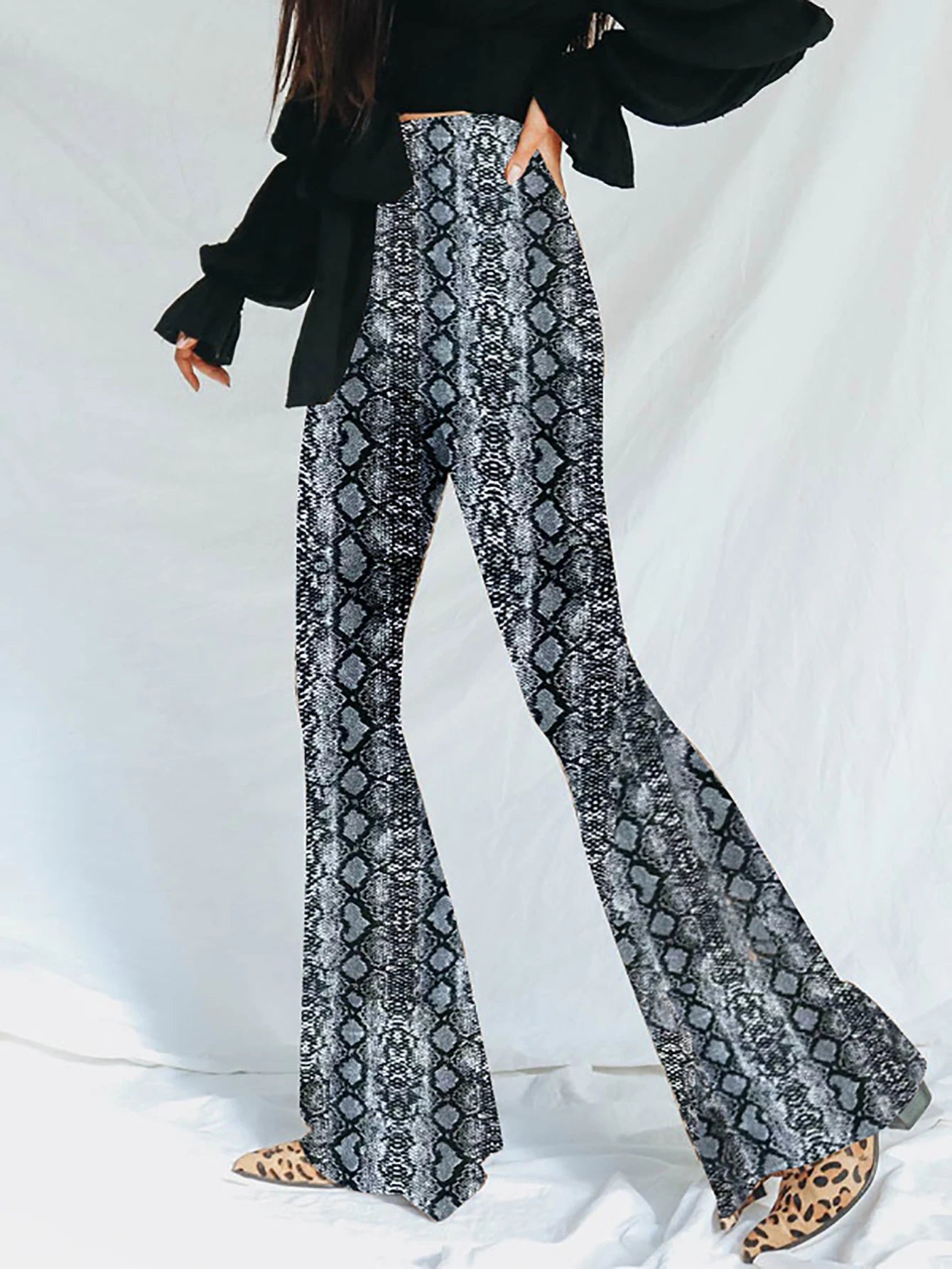 Hugcitar Women's High Waist Leopard Print Flare Pants