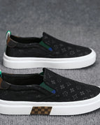 Black / 39