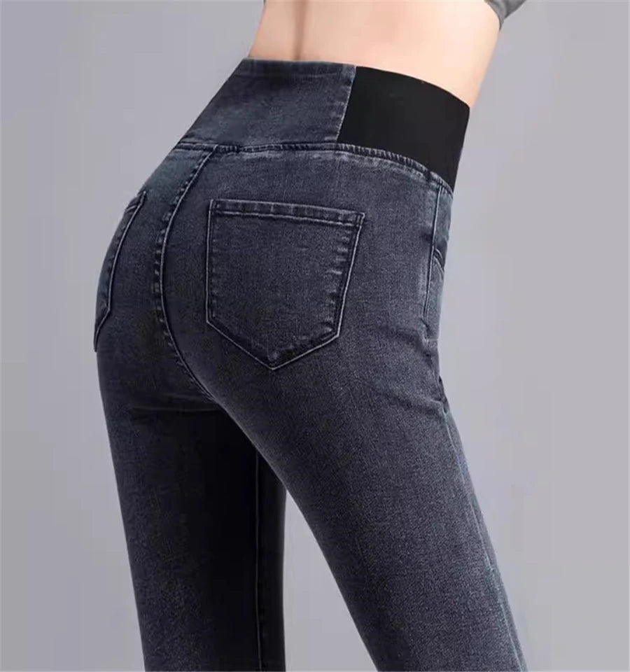 Women's High-Waisted Slim Fit Vintage Denim Jeans with Stretch