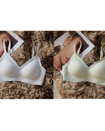 Seamless Push-Up Bra with Soft Support – Thin & Compact Design