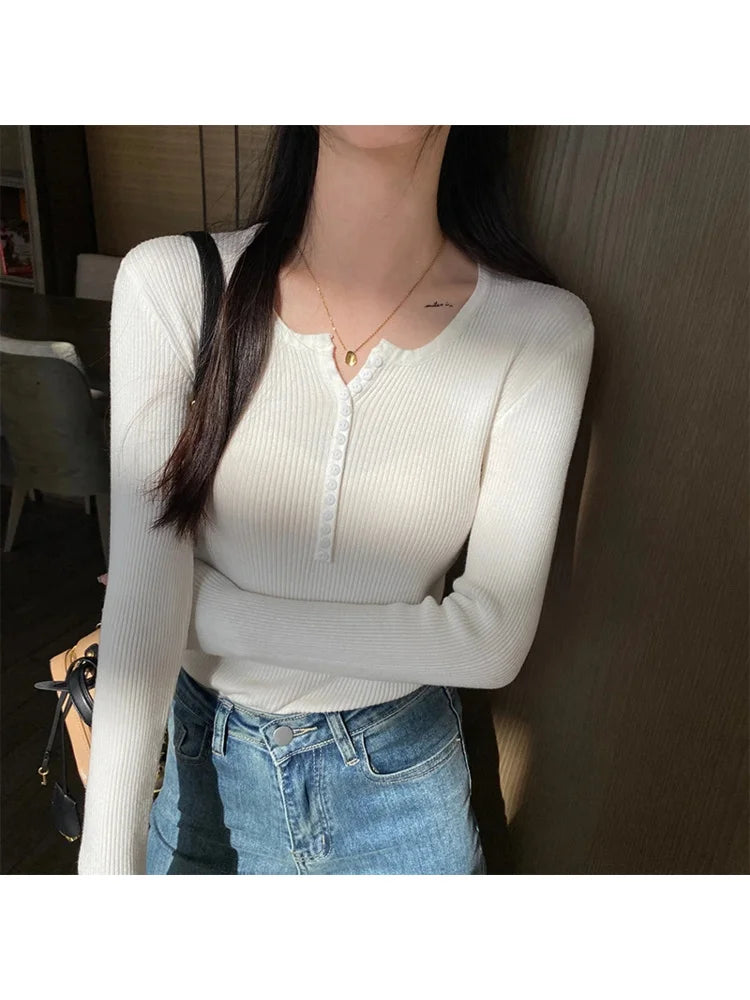 Women's Slim Fit Long Sleeve Knitted Sweater with Elastic Fit
