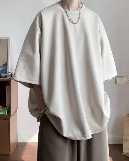 Men's Short Sleeve T-Shirt with Round Neck and Loose Fit in Suede Material