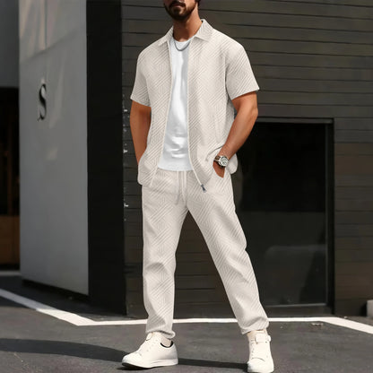 Men's Geometric Jacquard 2-Piece Short Sleeve Shirt and Pants Set with Turn-Down Collar and Zip Closure