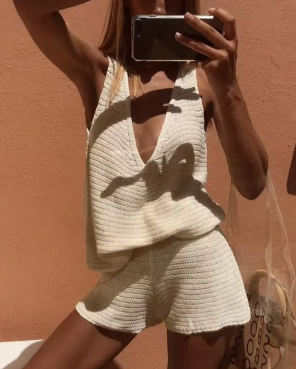 Knitted Women's Two-Piece Set with Deep V-Neck Sleeveless Loose Vest and Lace-Up Short