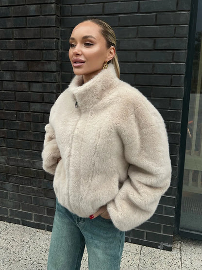 Women's Faux Fur Jacket - Oversized Zipper Front, Plush & Fluffy Warm Coat with Stand-Up Collar