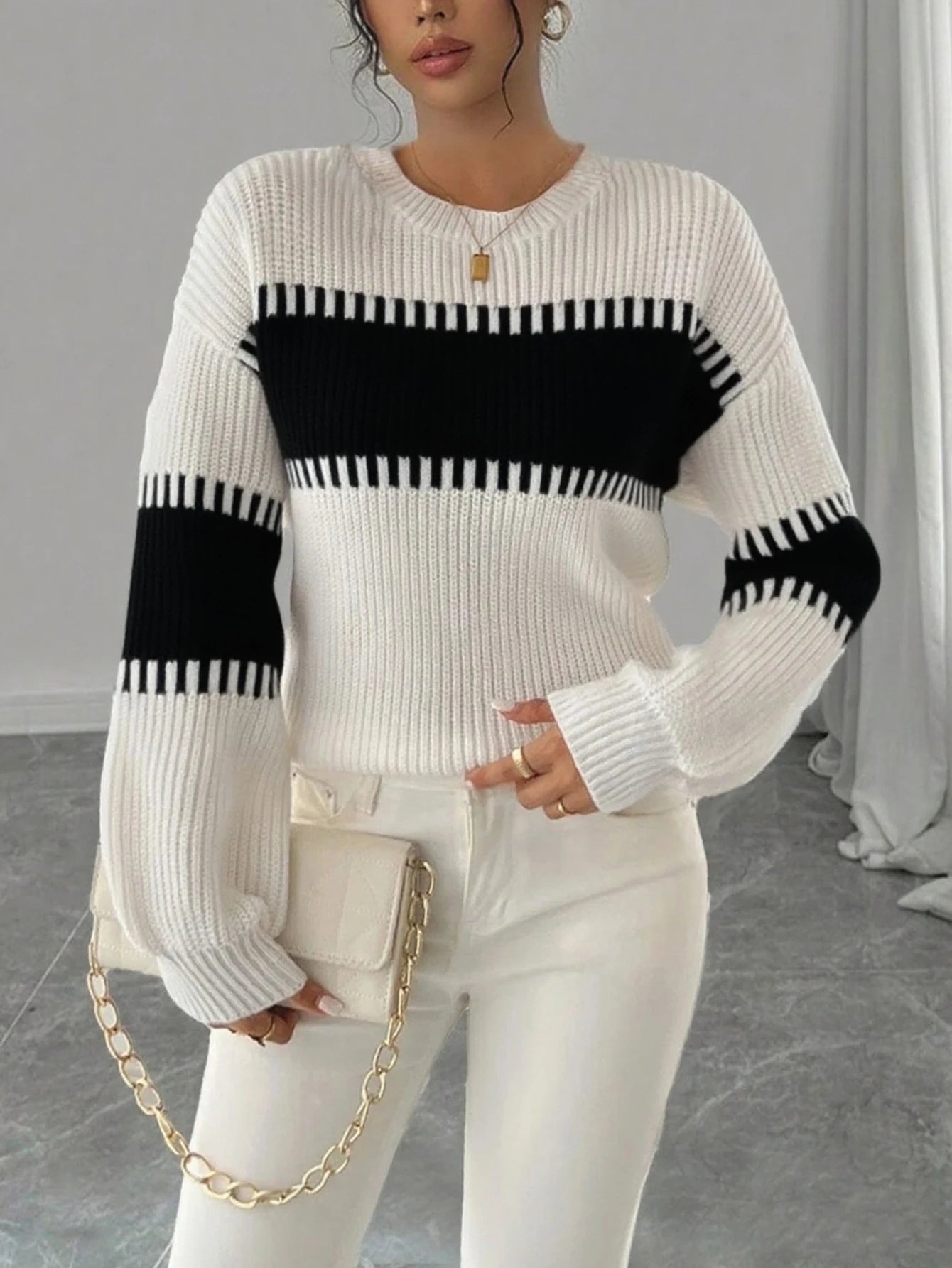 Women's Knit Sweater Top, Round Neck, Casual & Elegant