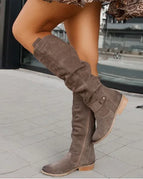 Dark Brown / 40
