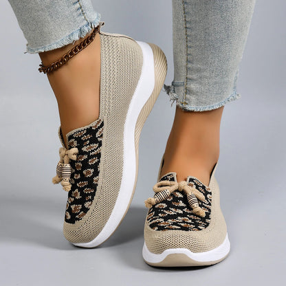 Women's Breathable Mesh Flat Casual Sneakers - Lightweight Comfortable Flat Shoes for Women