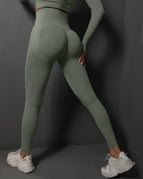 Gray / S