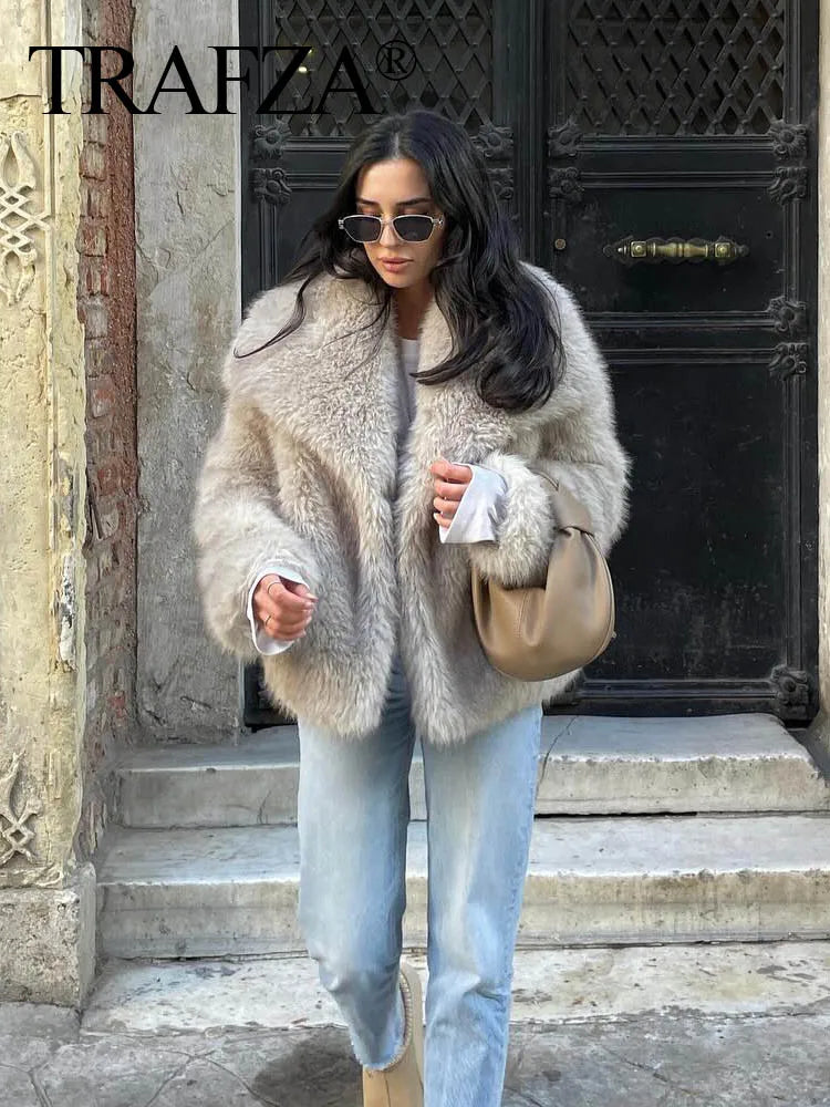 Women's Faux Fur Jacket with Lapel Collar - Thick & Warm Outerwear by TRAFZA