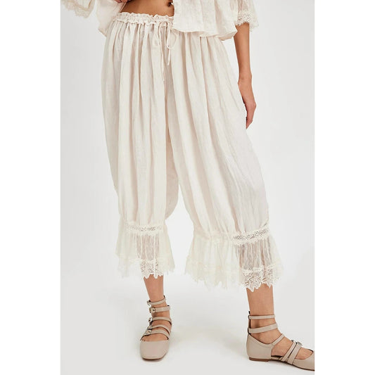 Women's Floral Lace Loose Fit Cropped Pants - High Waist Drawstring Calf-Length Lantern Bloomers