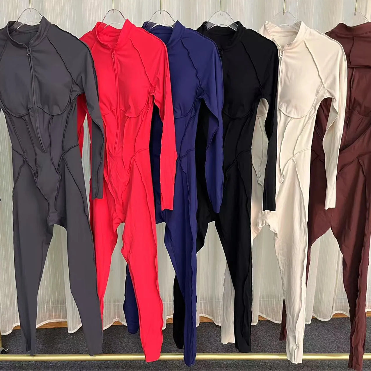 Women's Fitness Jumpsuit with Zipper - Activewear Bodysuit for Workout & Gym