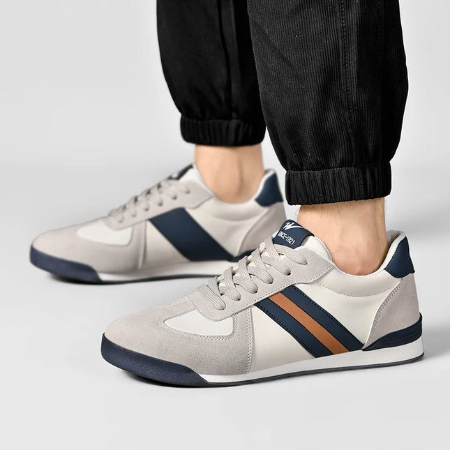 Men's Retro Casual Sneakers with Flat Sole