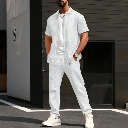 Men's Geometric Jacquard 2-Piece Short Sleeve Shirt and Pants Set with Turn-Down Collar and Zip Closure