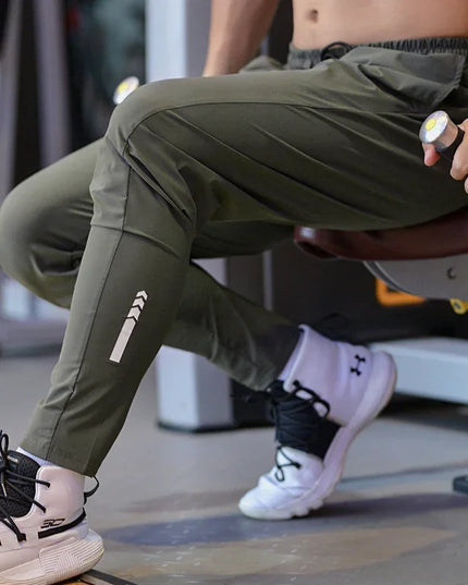 Lightweight Quick-Dry Men's Sweatpants with Elastic Waist