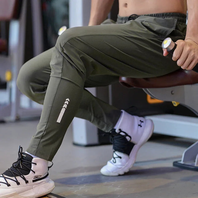 Lightweight Quick-Dry Men's Sweatpants with Elastic Waist