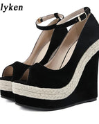 Black / 40