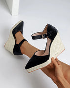 Black / 40