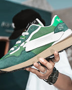 Green / 44