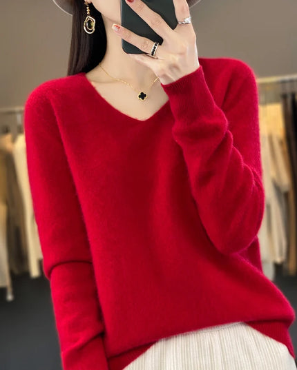 Women's Loose V-Neck Sweater Made of Pure Wool