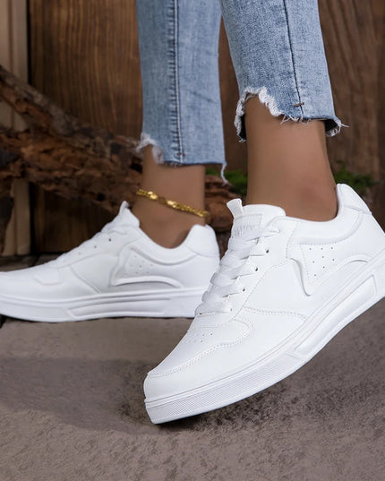 Women’s Casual Breathable Flat Sneakers