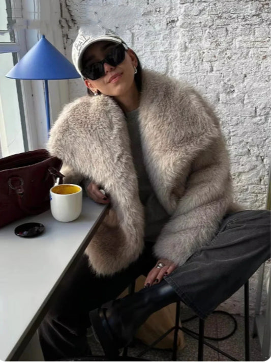 Women's Faux Fur Jacket with Lapel Collar - Thick & Warm Outerwear