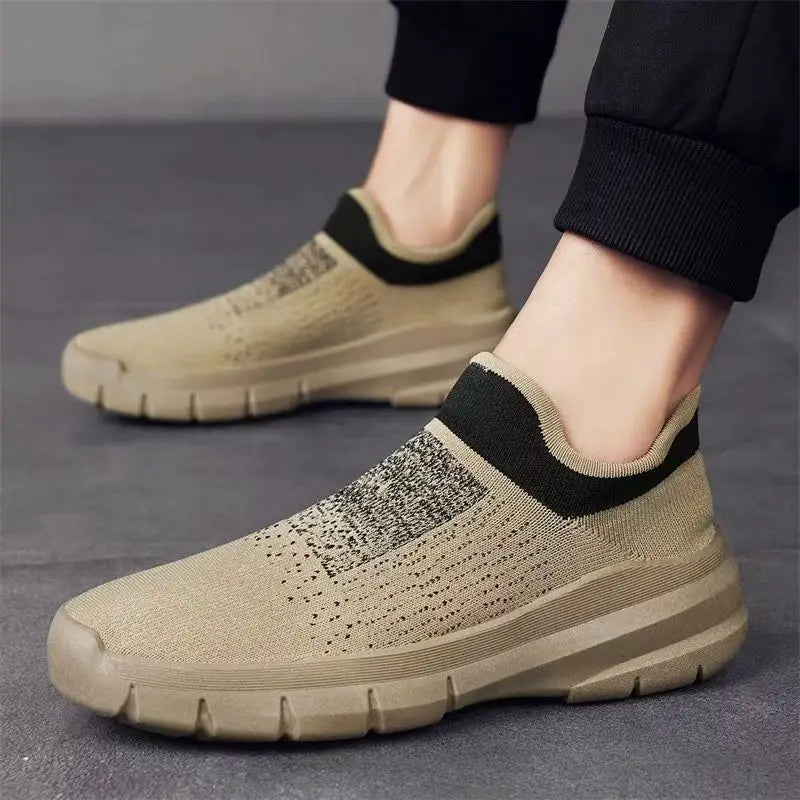 Unisex Casual Sneakers - Lightweight and Breathable With Simplistic Design