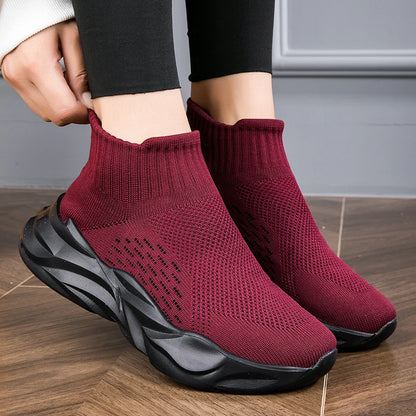 Unisex Breathable Lightweight Non-Slip Sneakers with Thick Sole