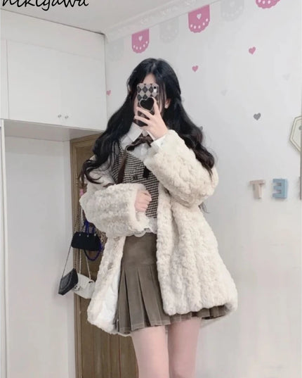 Women's Thickened Plush Coat – Warm, Cozy Winter Jacket for Women