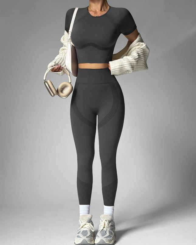 2-Piece Women's Activewear Set, Breathable Cropped T-Shirt & High-Waist Leggings