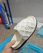 Beige / 38