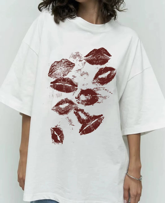 Women's Lips Print Cotton T-Shirt - Soft, Oversized, Retro Style