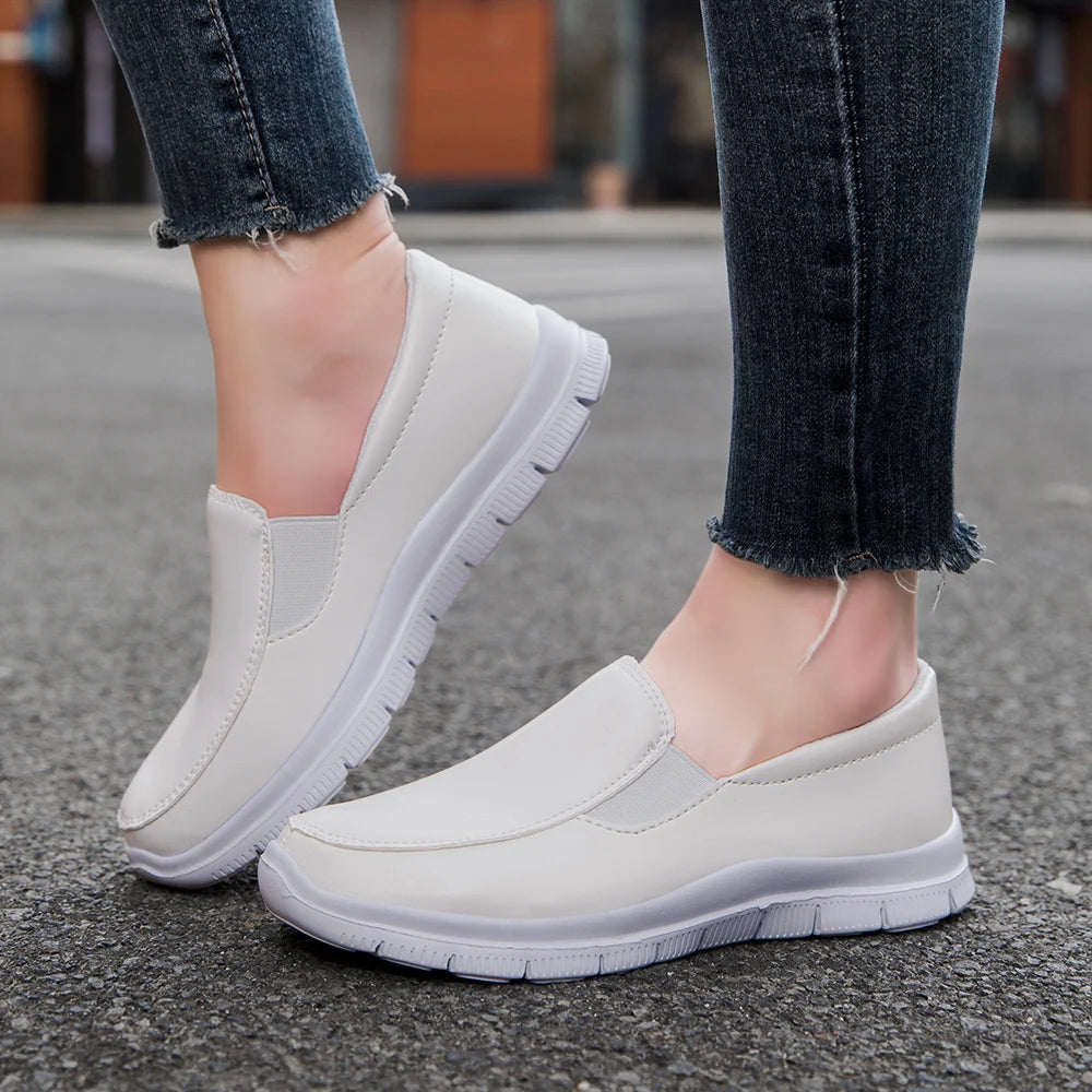 Women's Breathable Non-Slip Flat Shoes with Thick Sole