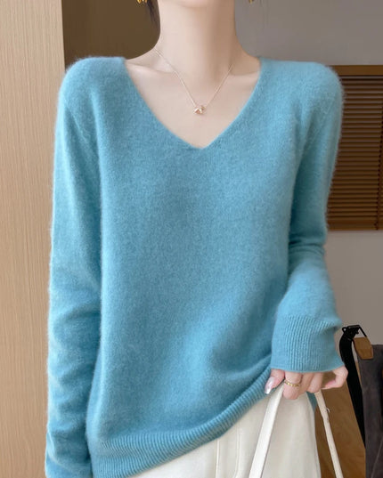 Women's Loose V-Neck Sweater Made of Pure Wool