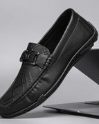 Black / 39