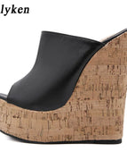 Black / 35