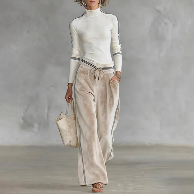 Women's Velvet 2-Piece Set - Turtleneck Pullover Sweater & Wide-Leg Trousers