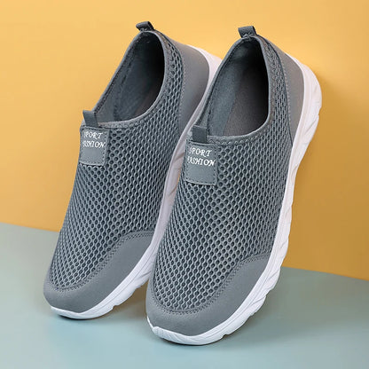 Mens Non-Slip Mesh Breathable Soft and Comfortable Flat-Soled Sneakers