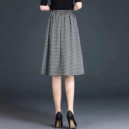 Women's Vintage Plaid Skirt with Elastic Waist - Classic & Stylish Women's Skirt