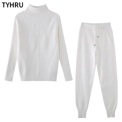 TYHRU Women's Striped Turtleneck Sweater & Drawstring Pants Set