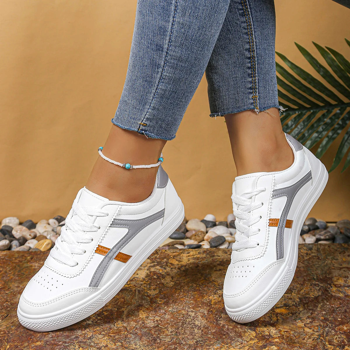 Women's Lightweight Comfort Sneakers - Casual & Breathable