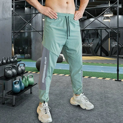 Men's Sweatpants with Elastic Waist, Zipper Pockets