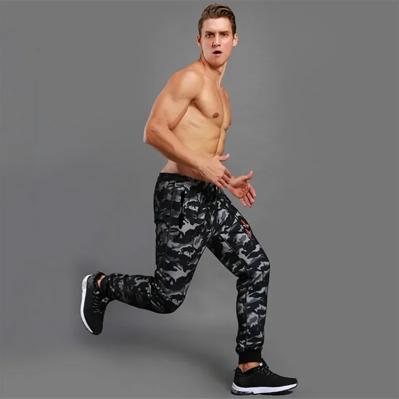 Men's Camouflage Sweatpants - Comfortable Joggers for Casual & Active Wear