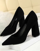 Black / 34