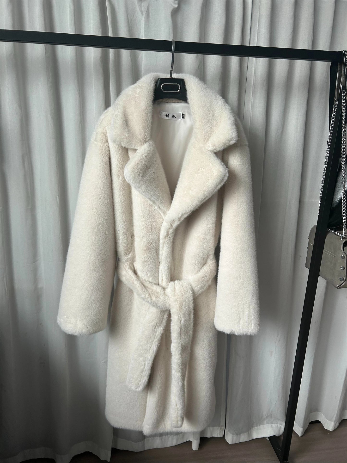Women's Long Faux Fur Coat - Maxi Overcoat with Lace-Up Turn-Down Collar