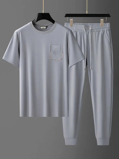 Men's 2-Piece T-Shirt and Drawstring Sweatpants Set