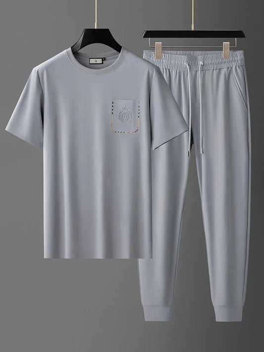 Men's 2-Piece T-Shirt and Drawstring Sweatpants Set
